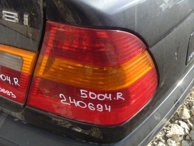 Стоп правый
 BMW
 BMW 318
 2003 г.в.,
                                кузов: E46; двигатель: 1,8 бензин;