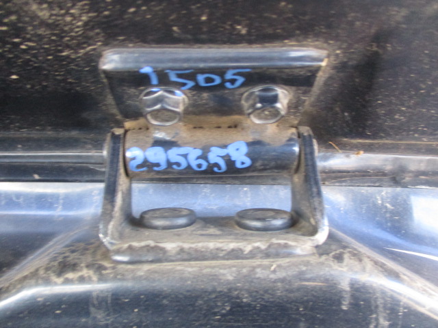 Шарнир багажника
 Mazda
 Capella
 1998 г.в.,
                                кузов: GWER; двигатель: FS;