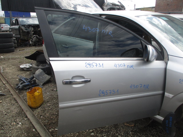 Дверь передняя правая
 Opel
 Vectra C
 2006 г.в.,
                                 двигатель: 2,2 бензин;