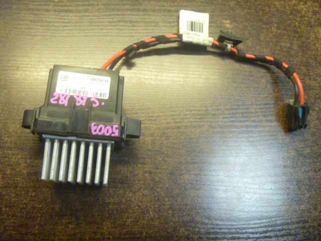 Резистор отопителя передней печки / Реостат
 Chevrolet
 Cruze
 2011 г.в.,
                                 двигатель: 1,8 бензин /  Z18;
