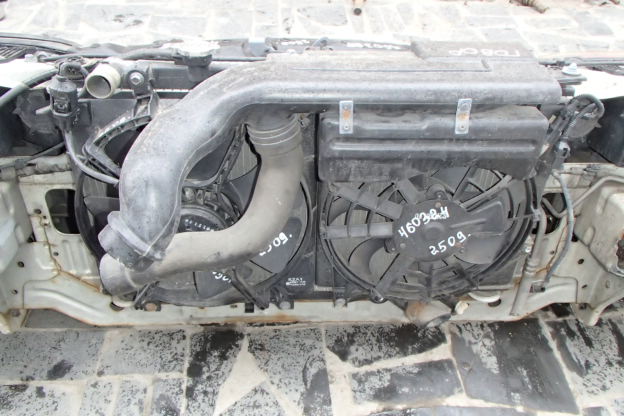 Радиатор охлаждения
 Kia
 Shuma
 2002 г.в.,
                                 двигатель: 1,6 бензин;