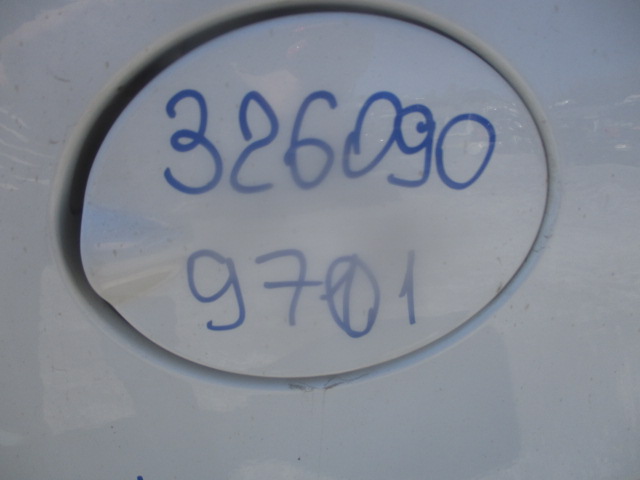 Лючок бензобака
 VAZ
 VAZ Lada Granta
 2014 г.в.,
                                кузов: 2190; двигатель: 1,6 бензин / 11183;