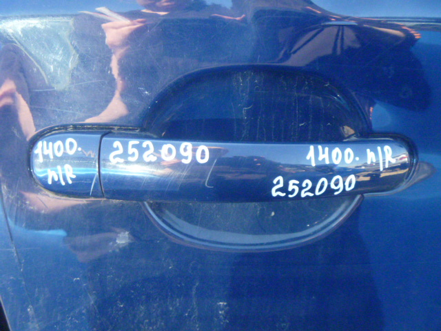 Дверь передняя правая
 Skoda
 Fabia
 2011 г.в.,
                                 двигатель: 1,6 бензин;