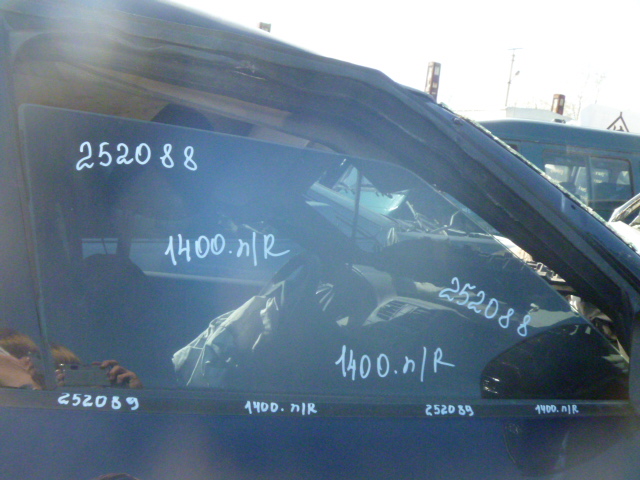 Дверь передняя правая
 Skoda
 Fabia
 2011 г.в.,
                                 двигатель: 1,6 бензин;