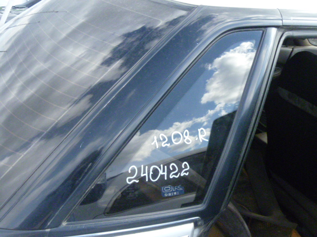Форточка кузова задняя  правая
 Subaru
 Legacy
 1990 г.в.,
                                кузов: BC4; двигатель: EJ20;