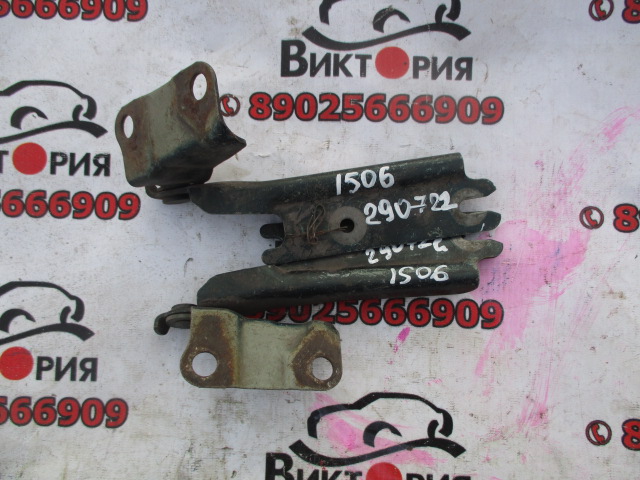 Шарнир капота
 Mazda
 Bongo Friendee
 1998 г.в.,
                                кузов: SGLS; 