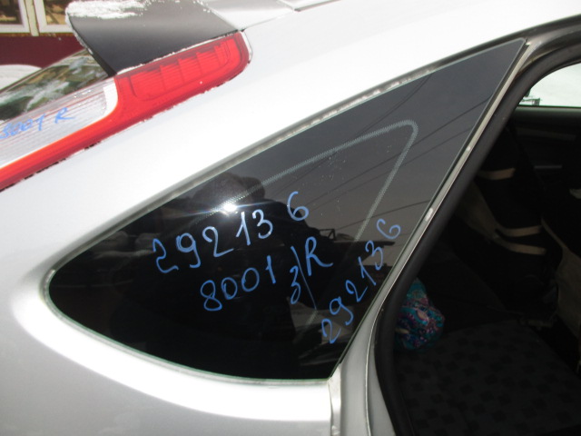 Стекло багажника правое
 Ford
 Focus 2
 2007 г.в.,
                                кузов: Focus 2; двигатель: 1,4 бензин;