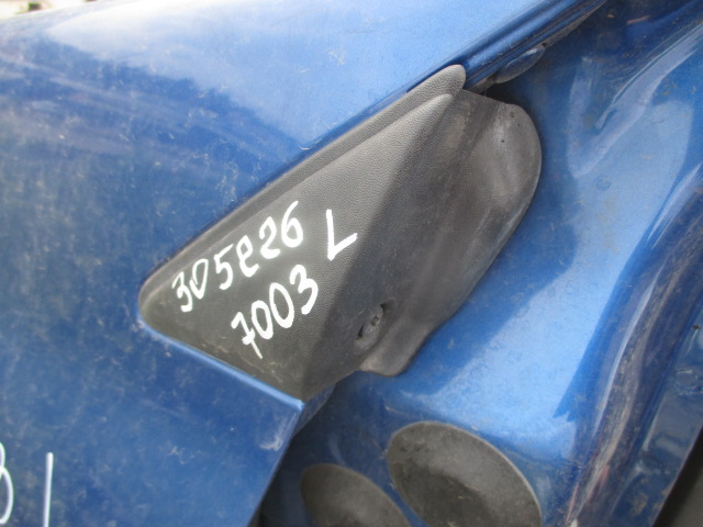 Уголок пластиковый передний на крыло
 Renault
 Megane 2
 2006 г.в.,
                                кузов: Megane 2; двигатель: 1,6 бензин / K4M;