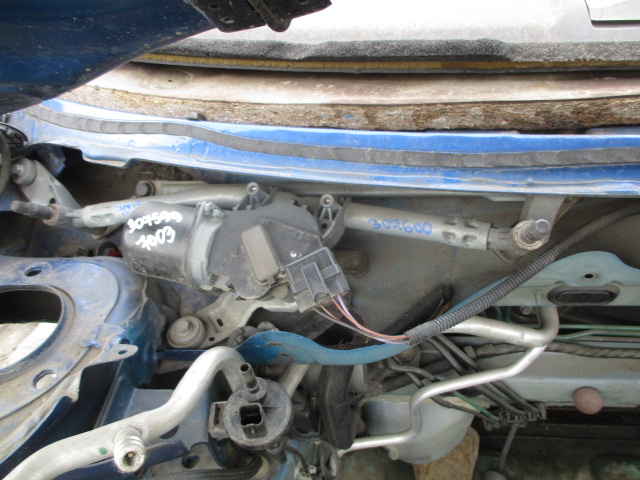 Трапеция дворников / механизм дворников
 Renault
 Megane 2
 2006 г.в.,
                                кузов: Megane 2; двигатель: 1,6 бензин / K4M;