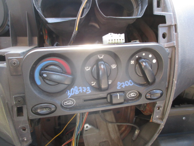 Управление климатической установкой / управление печкой
 Daewoo
 Matiz
 2011 г.в.,
                                 двигатель: 0,8 бензин;