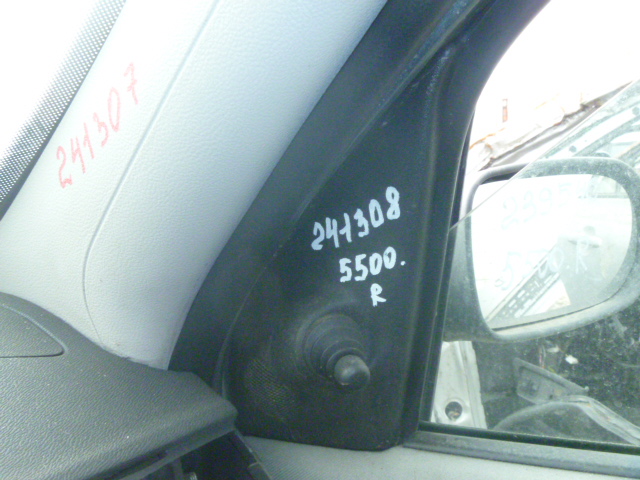 Уголок зеркала внутренний Fiat Albea 2011 г.в.,
                                 двигатель: 1,4 бензин;