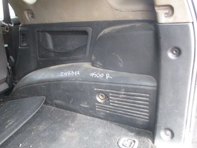 Обшивка багажника боковая нижняя
 SsangYong
 Rexton
 2006 г.в.,
                                 двигатель: 2,3 бензин;
