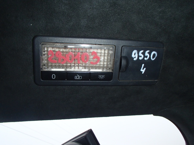 Плафон / подсветка салона задняя Porsche Cayenne 2006 г.в.,
                                 двигатель: 4,5 TT бензин;