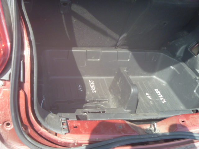 Ящик под инструменты багажного отсека / Бардачок Nissan Juke 2012 г.в.,
                                кузов: F15; двигатель: HR16;