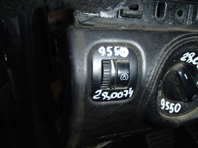 Корректор света табло
 Porsche
 Cayenne
 2006 г.в.,
                                 двигатель: 4,5 TT бензин;