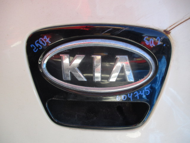 Ручка крышки багажника наружняя
 Kia
 Soul
 2010 г.в.,
                                 двигатель: 1,6 бензин / G4FC;