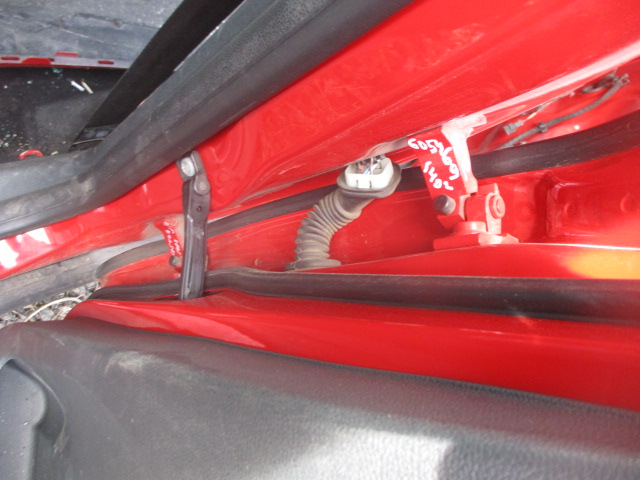 Дверь задняя правая
 Skoda
 Yeti
 2011 г.в.,
                                кузов: 5L; двигатель: CBZ / 1,2 бензин;