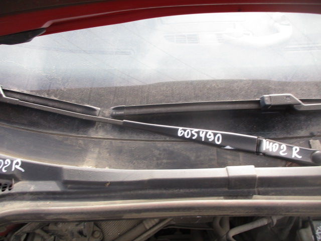 Дворник передний правый (поводок)
 Skoda
 Yeti
 2011 г.в.,
                                кузов: 5L; двигатель: CBZ / 1,2 бензин;