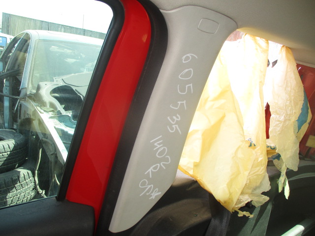 Обшивка багажника боковая верхняя
 Skoda
 Yeti
 2011 г.в.,
                                кузов: 5L; двигатель: CBZ / 1,2 бензин;