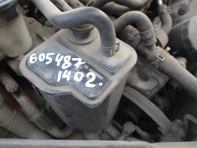 Бачок гидроусилителя
 Skoda
 Yeti
 2011 г.в.,
                                кузов: 5L; двигатель: CBZ / 1,2 бензин;