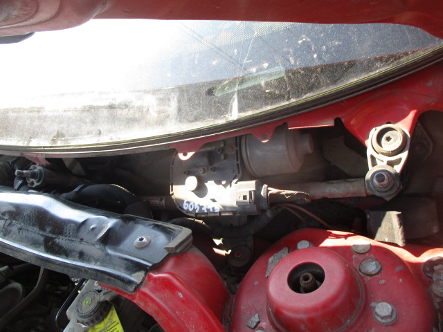 Моторчик дворников / моторчик стеклоочистителя
 Skoda
 Yeti
 2011 г.в.,
                                кузов: 5L; двигатель: CBZ / 1,2 бензин;