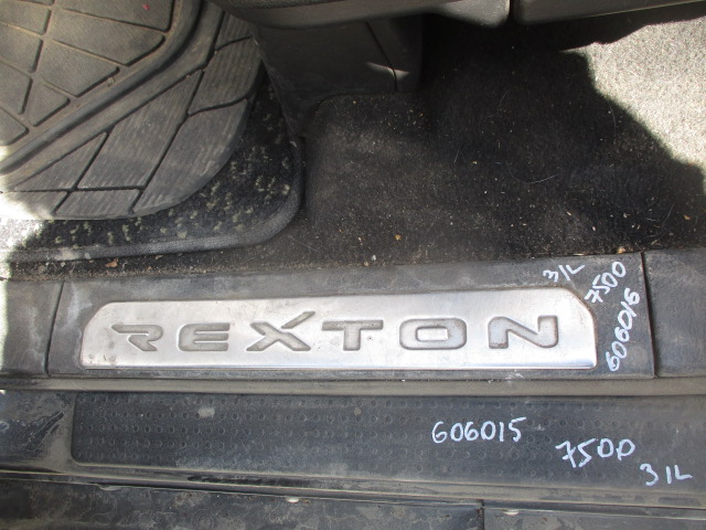 Накладка порога задняя левая декоративная
 SsangYong
 Rexton
 2004 г.в.,
                                кузов: GAB; двигатель: 2,7 дизель / D27DT;