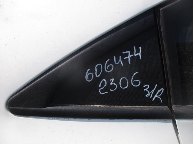 Уголок пластиковый передний на крыло
 Chevrolet
 Cruze
 2011 г.в.,
                                кузов: J300; двигатель: F16D3 / 1,6 бензин;