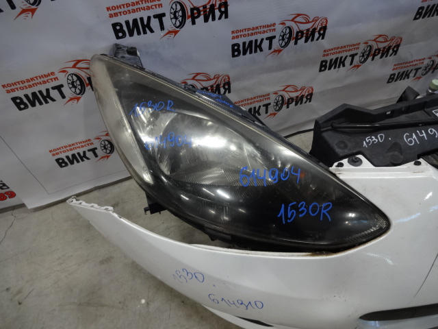 Фара правая
 Mazda
 Demio
 2008 г.в.,
                                кузов: DE3FS; двигатель: ZJ-VE;