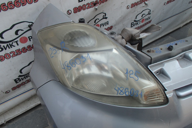 Фара правая Toyota Passo 2004 г.в.,
                                кузов: KGC10; двигатель: 1KR;
