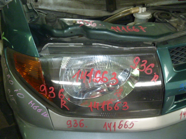 Фара правая
 Mitsubishi
 Pajero iO
 1999 г.в.,
                                кузов: H66W; 