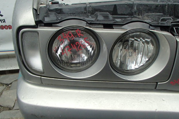 Фара правая
 Nissan
 Gloria
 1993 г.в.,
                                кузов: PY32; двигатель: VG30E;