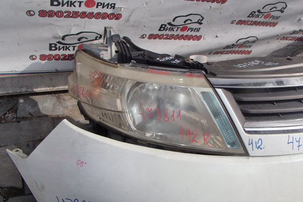 Фара правая
 Nissan
 Serena
 2005 г.в.,
                                кузов: C25; двигатель: MR20DE;
