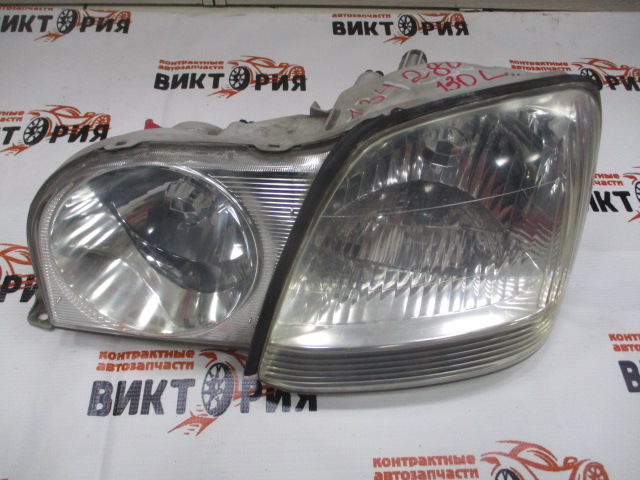 Фара левая
 Toyota
 Progres
 1999 г.в.,
                                кузов: JCG11; 