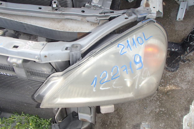 Фара левая Suzuki Aerio 2001 г.в.,
                                кузов: RB21S; 