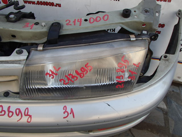 Фара левая
 Toyota
 Carina
 1994 г.в.,
                                кузов: AT190; двигатель: 5A-FE;