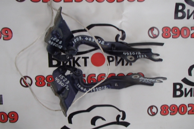Шарнир капота
 Mazda
 Premacy
 2006 г.в.,
                                кузов: CREW; 