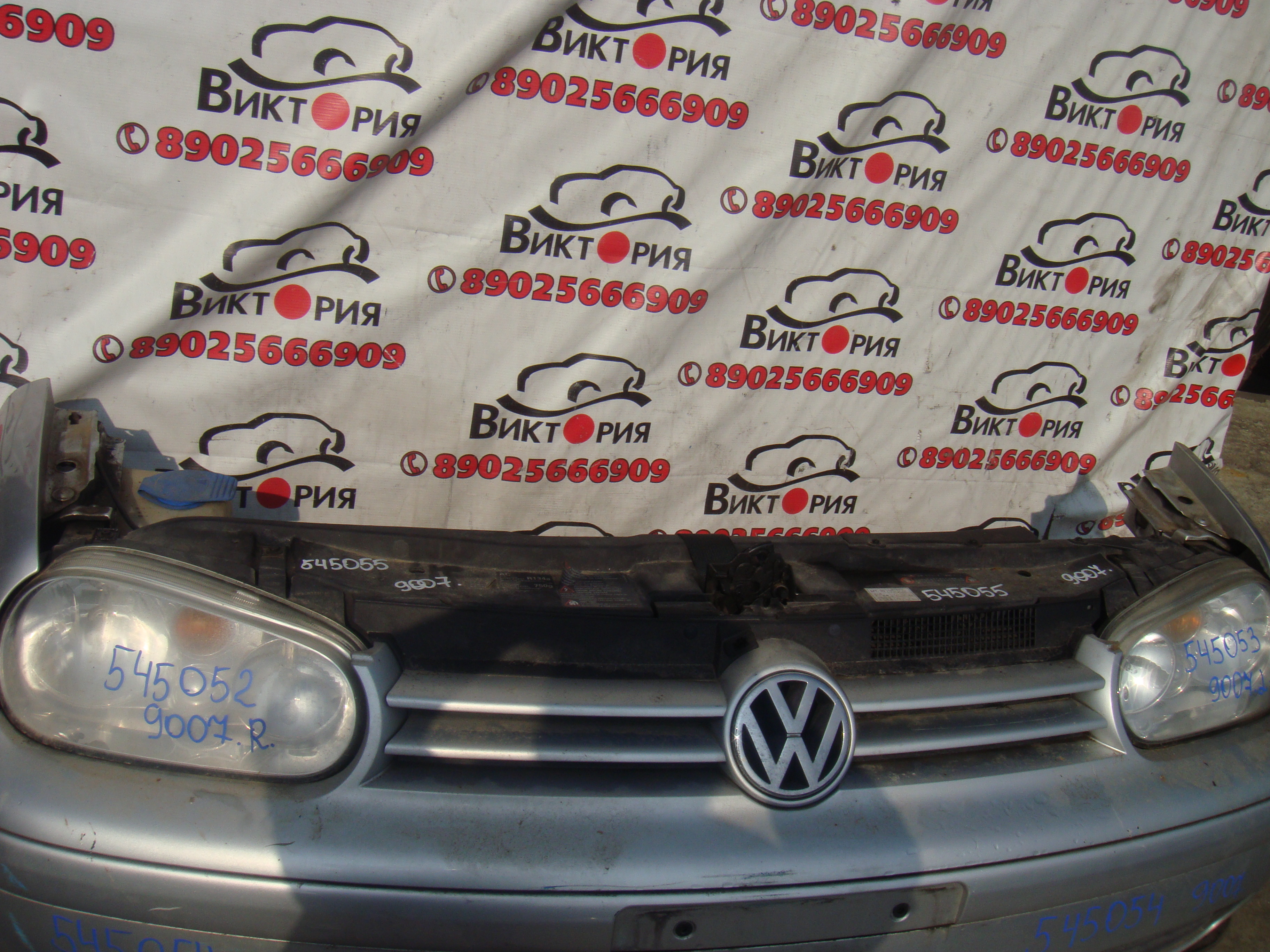 Телевизор
 Volkswagen
 Golf
 2001 г.в.,
                                 двигатель: 2,0 бензин;